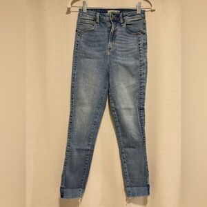 Abercrombie & Fitch Light Blue Ankle Jeans